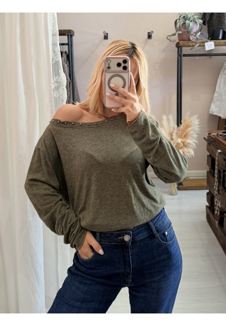 Maglia morbida borchiette verde