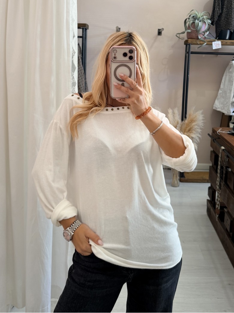 Maglia morbida borchiette bianca