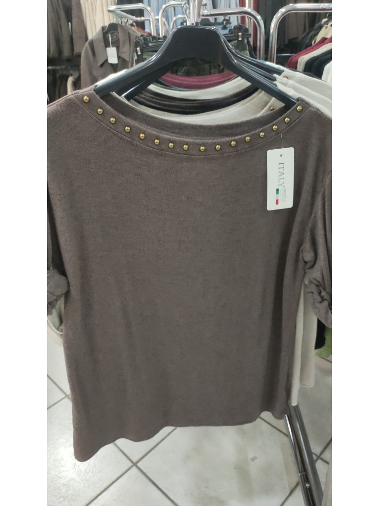 Maglia morbida borchiette marrone