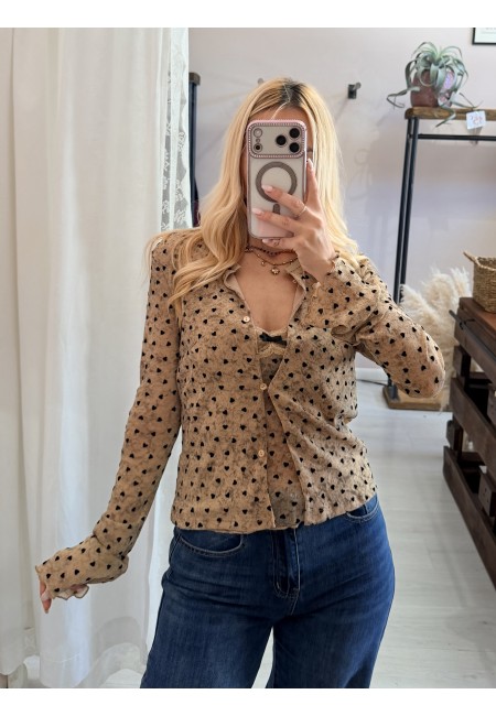 Set cardigan canotta cuoricini cammello