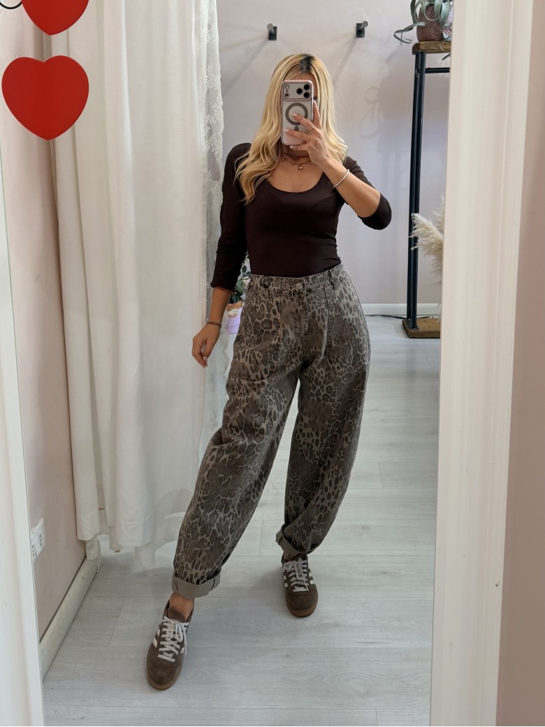 Body scollato MARRONE
