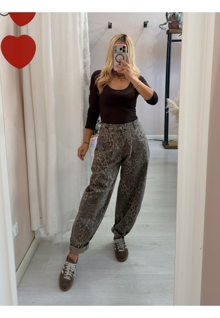 Body scollato MARRONE