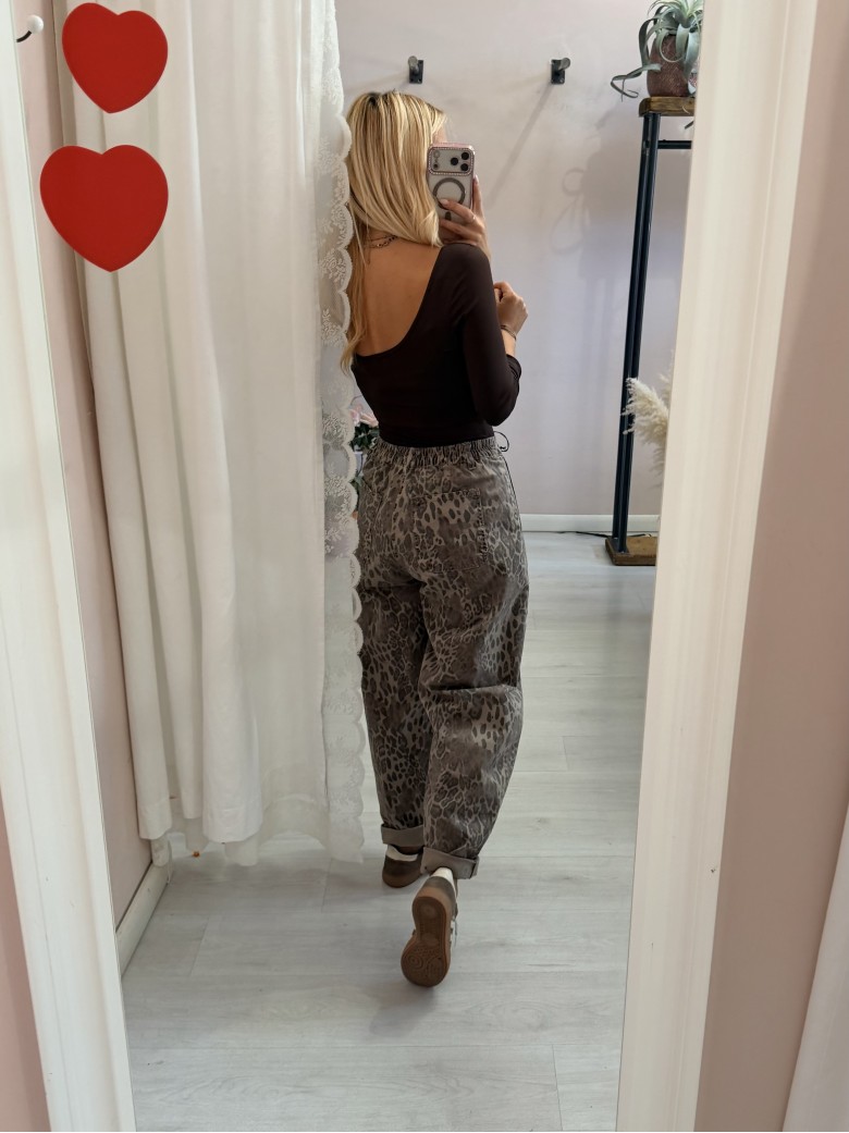Body scollato MARRONE
