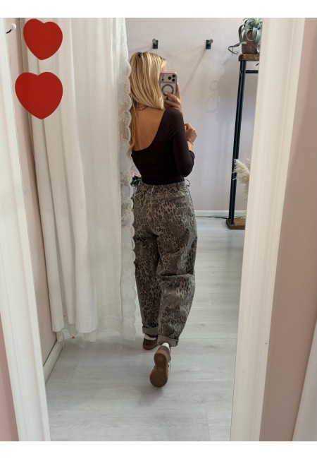 Body scollato MARRONE