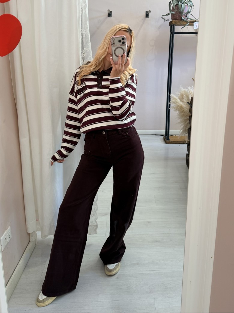 Jeans larghi bordeaux scuro