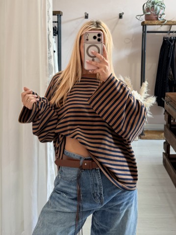 Maxi maglia a righe camel blu