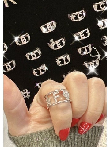 Anello iniziale lettera cuore e stella strass