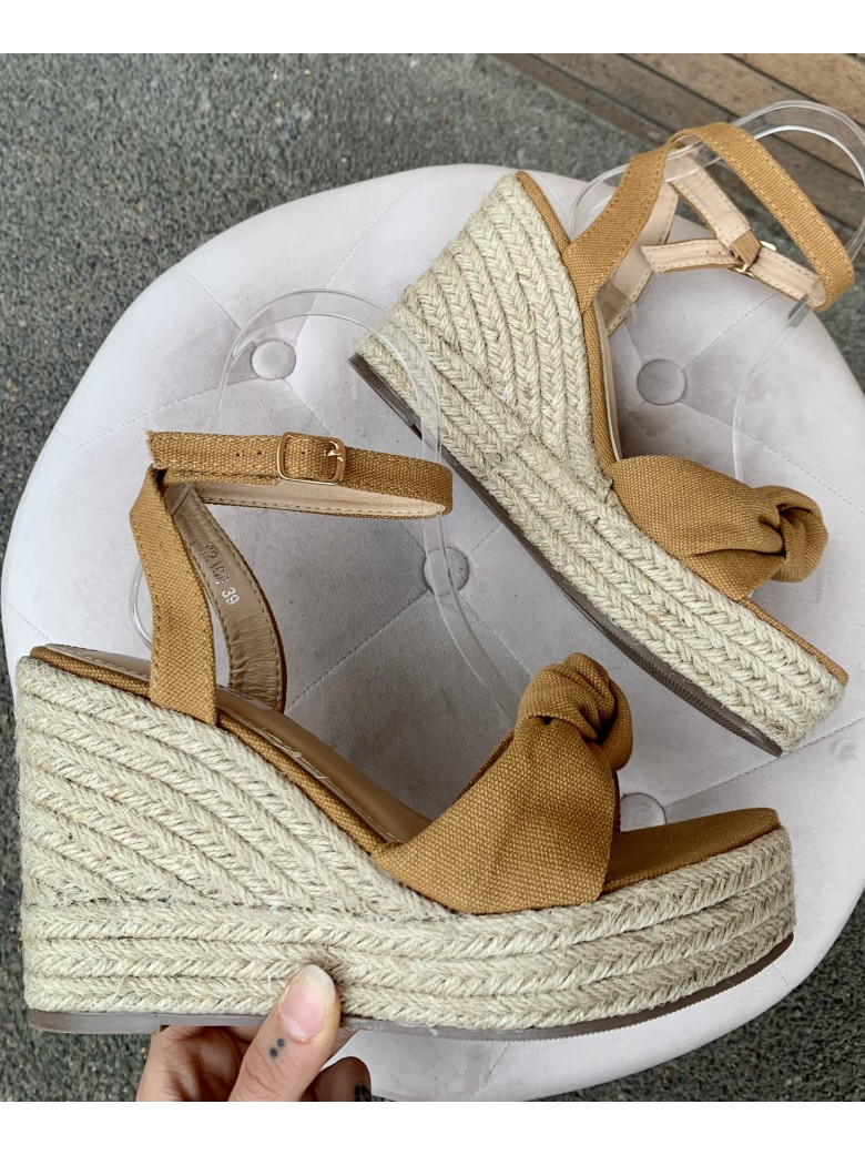 Zeppe con nodo CAMEL