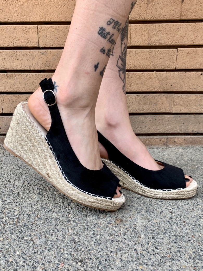 Zeppa paglia bassa aperta NERA