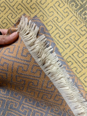 Sciarpone fantasia con frangette 2