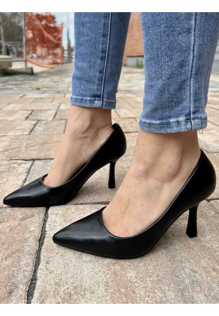 Decoltè a punta pelle NERE tacco basso BH2376