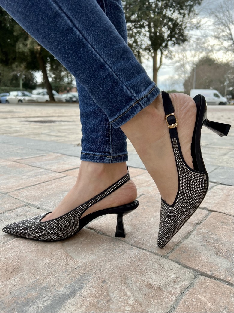 Decoltè a punta con BORCHIETTE brillanti