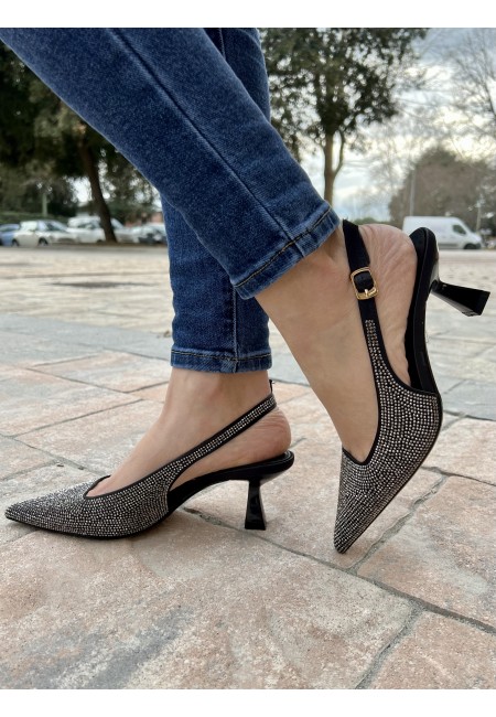 Decoltè a punta con BORCHIETTE brillanti