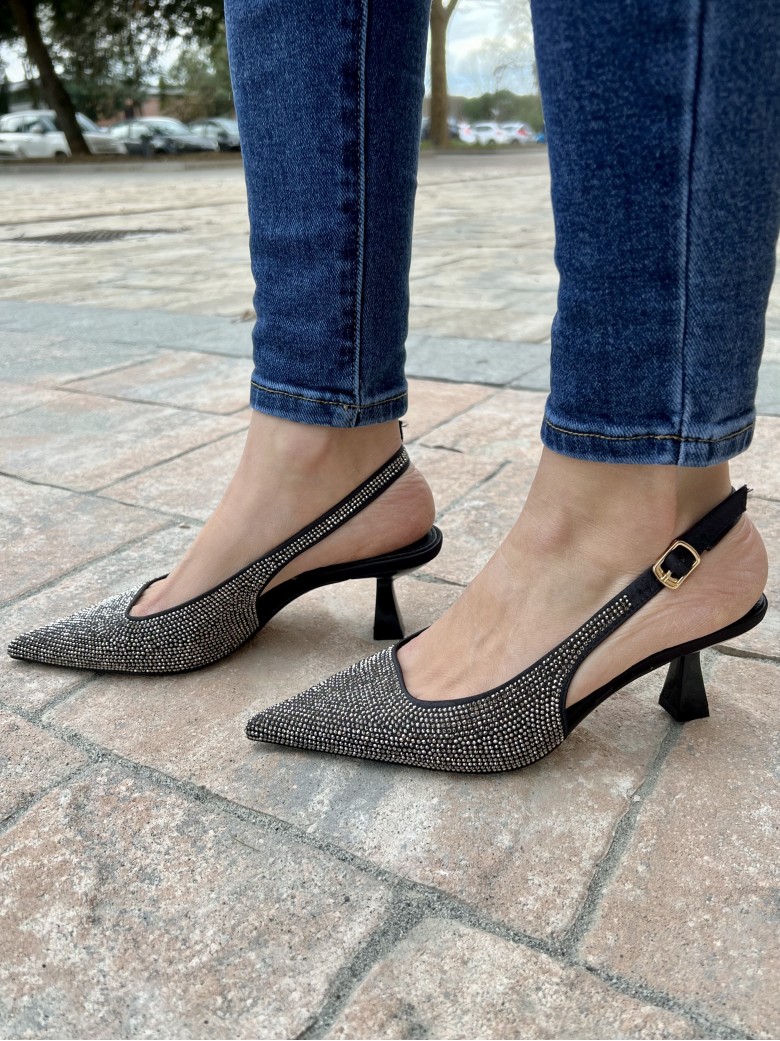 Decoltè a punta con BORCHIETTE brillanti