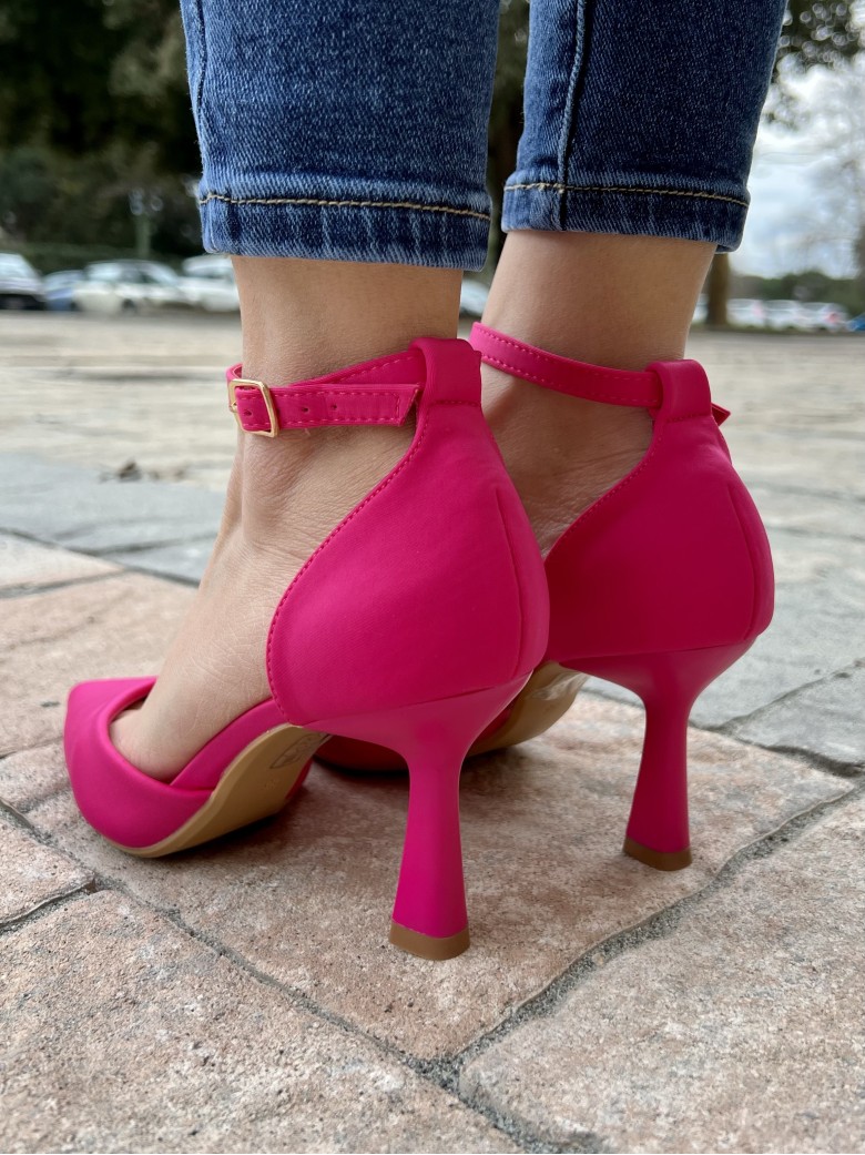 Decoltè a punta cinturino FUCSIA