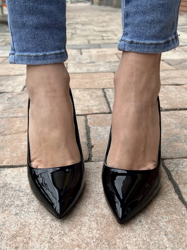 Decoltè a punta vernice NERE f2982